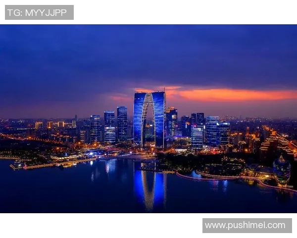 水中运动的多元化发展与健康益处探析及其在现代生活中的应用 水中运动的多元化发展与健康益处探析及其在现代生活中的应用